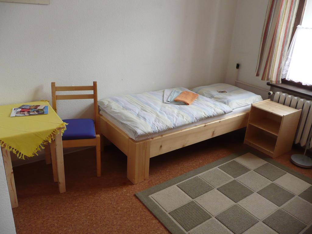 Pension Zur Wartburg 괴를리츠 외부 사진
